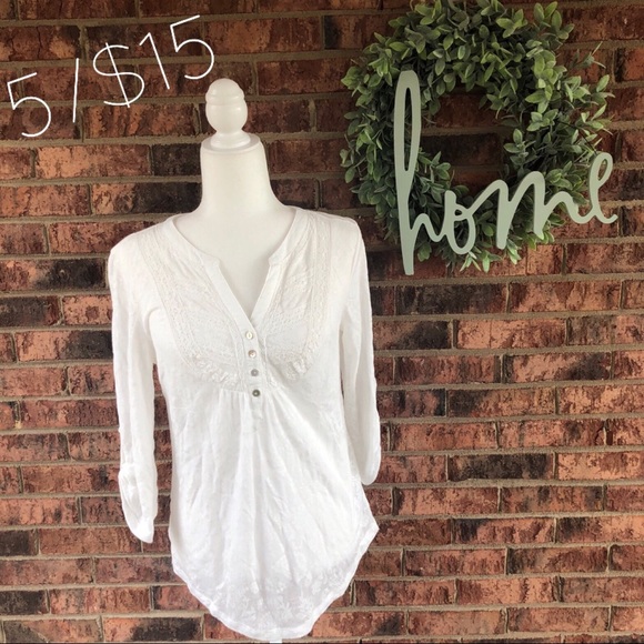 vintage america blues Tops - 5/$15 {VINTAGE AMERICA BLUES} White Lace Top